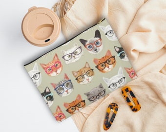 Cat with Glasses Accessory Pouch Smart Cat Cat Mom Aesthetic Cat Mama Cat Lover Gift Cosmetic Makeup Beauty Bag Toiletry Travel Bag Cat Lady