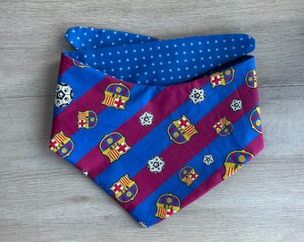 FC Barcelona Haustier-Bandana, wendbares Fußballgeschenk