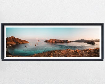 Impresión fotográfica de paisajes de viaje al atardecer en Komodo