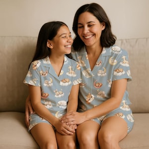 Matching Mommy and Me Summer Loungewear, Matching Family Clothing, Lightweight Summer, Sleepover Photoshoot Outfits, Sleeping Animals Blue