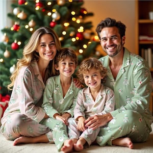 Flannel Snowmen Christmas Loungewear: Mommy & Me Matching Sets for Christmas Photoshoot