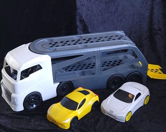 Little Tikes Big Car Hauler Carrier Semi-Truck with 2 Yellow Cars White / Gray