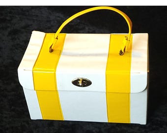 Caja de maquillaje estilo Mod vintage de los años 60, bolso con asa superior y rayas amarillas, estilo retro, baúl MCM.