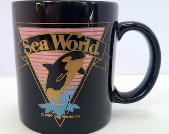 Vintage Sea World Coffee Mug Shamu Black Pastels Orca Whale Collectible Souvenir