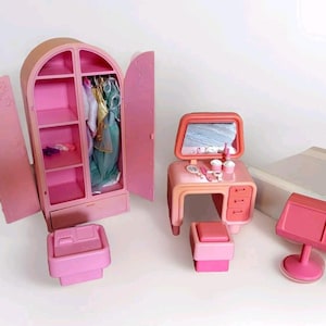 Vintage 1977 Barbie Dream House Bedroom Vanity TV Computer Armoire Accessories