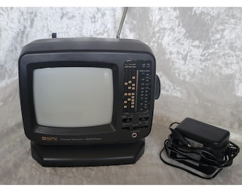 GPX Portable 5-inch TV am fm Radio Vintage June 2000 Black White