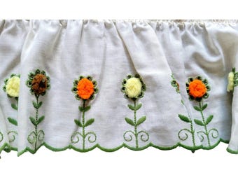 Vtg Sears 1970s Kitchen Swag Curtain Valance Embroidered Flower Power Mod Retro