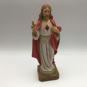 Sacred Heart of Jesus Christ Catholic Christian Religious  8.5 Inch Resin Colored Statue Sculpture Figurine