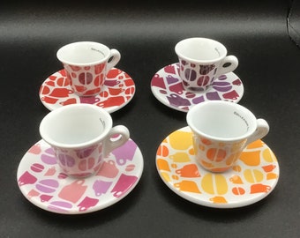 Set of 4 LPA Italy Espresso Cups and Saucers ,modern design colors. Essse Collection