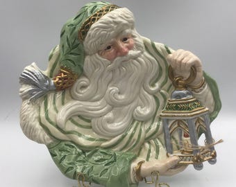 Fitz and Floyd Gregorian Collection Santa with Lantern canape plate