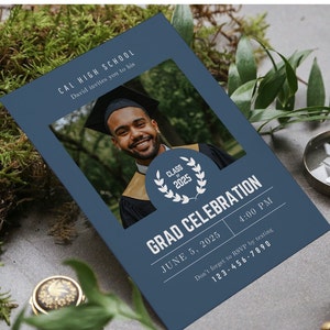 Invitation à l'obtention du diplôme | Modèle de carte de remise des diplômes | Invitation modifiable à la fête des diplômés | Téléchargement numérique de remise des diplômes | Carton d'invitation | Diplômé moderne