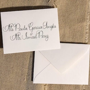 Classic Calligraphy Place Cards with Envelope, Hand Lettered Seating Cards, Handwritten Escort Cards, Wedding, Shower