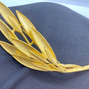 Vintage Gold Leaves Pin