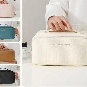Chic & Functional Makeup Bag