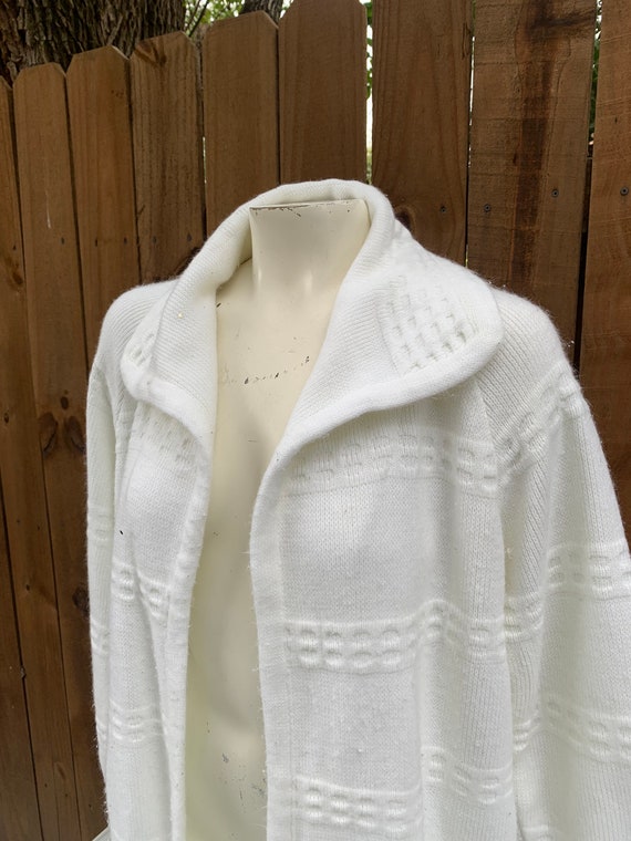 Vintage 70s Sears long sweater size M/L , White A… - image 3