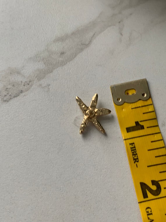 Vintage Sea Star gold tone mini brooch, Vintage L… - image 4
