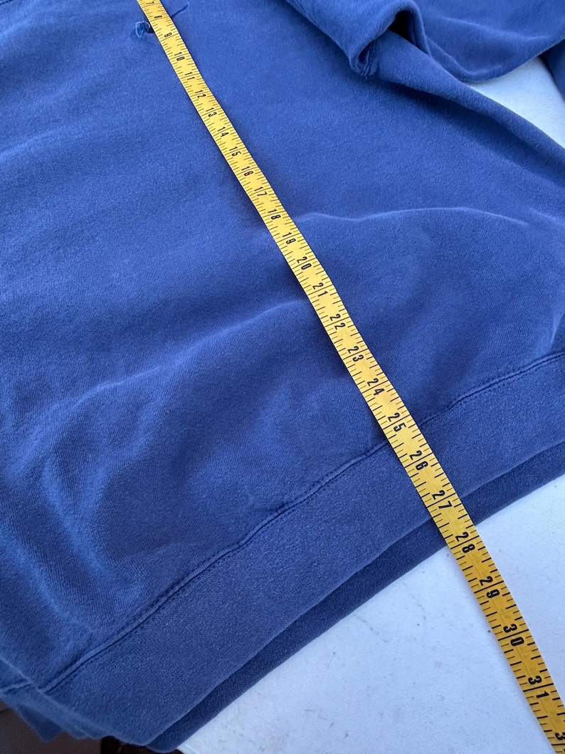 1999-2000-talet Vintage Nike Small Swoosh broderad logotyp blå tröja storlek XL tillverkad i USA, Klassisk Vintage, Urban Outfitters, Streetwear. bild 7