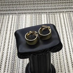 Vintage 80-90s Napier Gold Tone C-Hoop drop earrings.