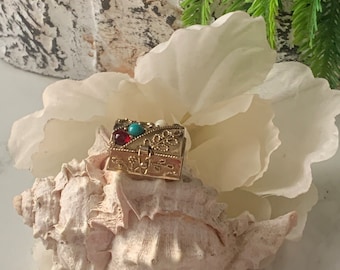 Vintage 60s Avon Treasure Chest  Gold tone pendant, Vintage Embellished Mimi Treasure chest pendant.