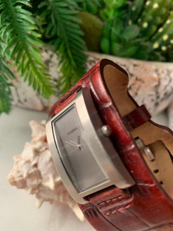 Vintage Fossil Watch Wide Leather, Vtg Women display picture 1