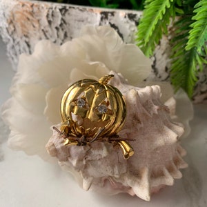 90s Pumpkin gold tone brooch, Vintage Halloween cute brooch, Pumpkin Rhinestone eyes brooch by Avon.
