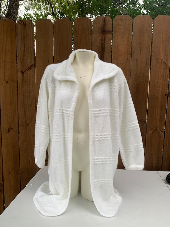 Vintage 70s Sears long sweater size M/L , White A… - image 1