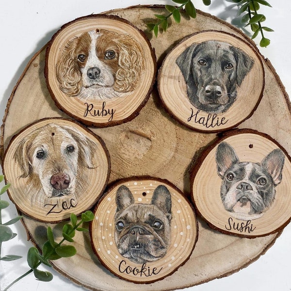 Pet portrait wood slice decoration. Gift for pet loss or pet lovers.