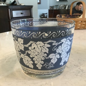 Vintage Hazel Atlas glass ice bucket. Blue and white with grapes.