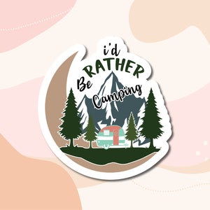 Stickers pour amoureux du camping | Cadeau de fête de camping en plein air | Stickers citation nature montagne randonnée | Stickers autocollants en vinyle résistants à l'eau, amusants et amusants