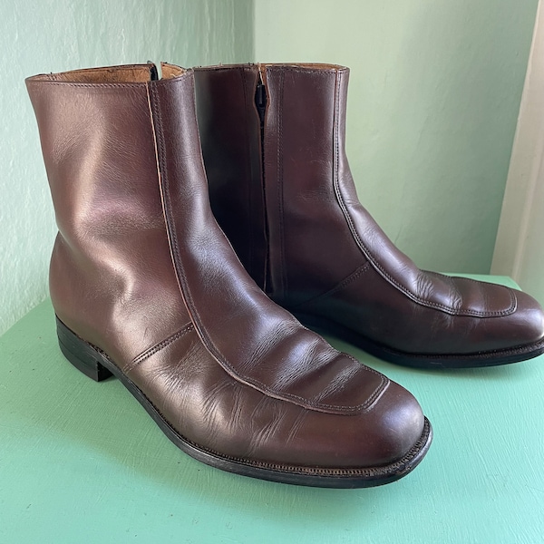 Vintage men’s Beatle boots