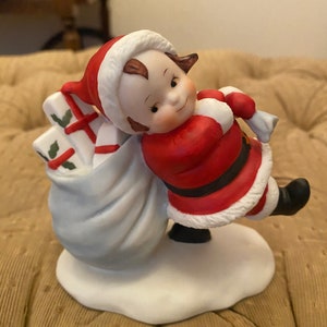 Santa With Bag Of Presents Heirloom Traditions 1987 Figurine