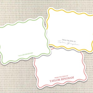 Wavy Edge Briefpapier Personalisiertes Briefpapier Individuelle Notecards mit Umschlägen Individuelles Briefpapier Adrettes Monogramm