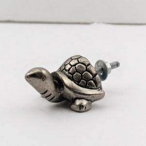Sea Turtle Knob, Pewter Tortoise Drawer Pull, Coastal Bathroom Vanity Handle, Kitchen Cabinet Hardware