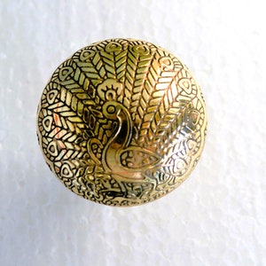 Brass Peacock Knob, Gold Etched Peacock Drawer Pull, Cabinet Hardware, Inscribed Peacock Knob
