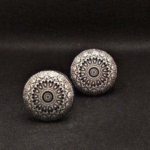 Black and White Mandala knob, Marrakech Ceramic Drawer Pull, Medallion Furniture Handle, Kitchen Cabinet handle