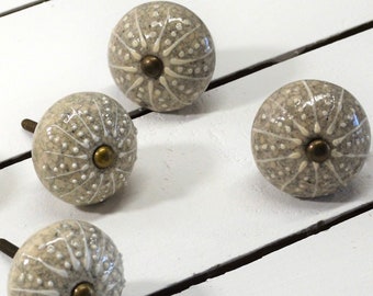 Urchin Seashell Knob, Beige Sea shell Cabinet Pull, Coastal Cabinet Handle,  Greige Urchin Furniture Knob, Beach House Cabinet Hardware