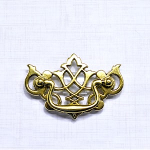 Chippendale Bail Drawer Pull, Queen Anne Brass Cabinet Handle, 2 1/2&quot; Centers, Brass Chippendale Furniture Knob, Center to Center 2 1/2 Inch