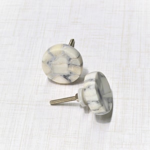 Gray Marbled knob, White Drawer Pull, Stone Door Handle, Kitchen Cabinet Hardware.   Listing reflects price for one knob