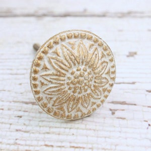 Gold and White Flower knob, Rustic Drawer Pull, Gold Embossed Floral Furniture Knob, Door Handle, Cabinet hardware