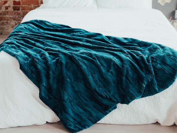 Faux fur throws for king size beds hotsell