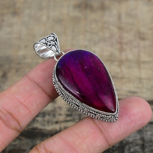 Pink Flash Labradorite Pendant Natural Labradorite Gemstone Handcrafted 925 Sterling Silver Pendant Vintage-Inspired Pendant For Gift