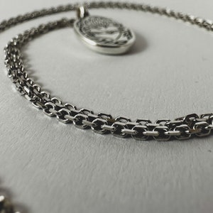 Zilveren Ivy's Heart-hanger: met de hand gesneden, uniseks 925 gerecyclede sterlingzilveren ketting afbeelding 4