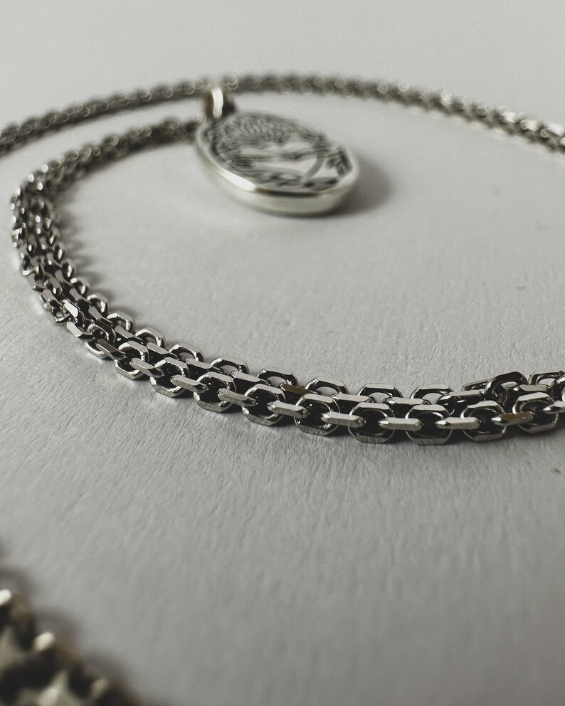 Zilveren Ivy's Heart-hanger: met de hand gesneden, uniseks 925 gerecyclede sterlingzilveren ketting afbeelding 4
