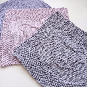 Knitting pattern dishcloth, washcloth knitting pattern, easy knit for beginners, bear pattern, kitchen cloth pattern, baby shower gift diy