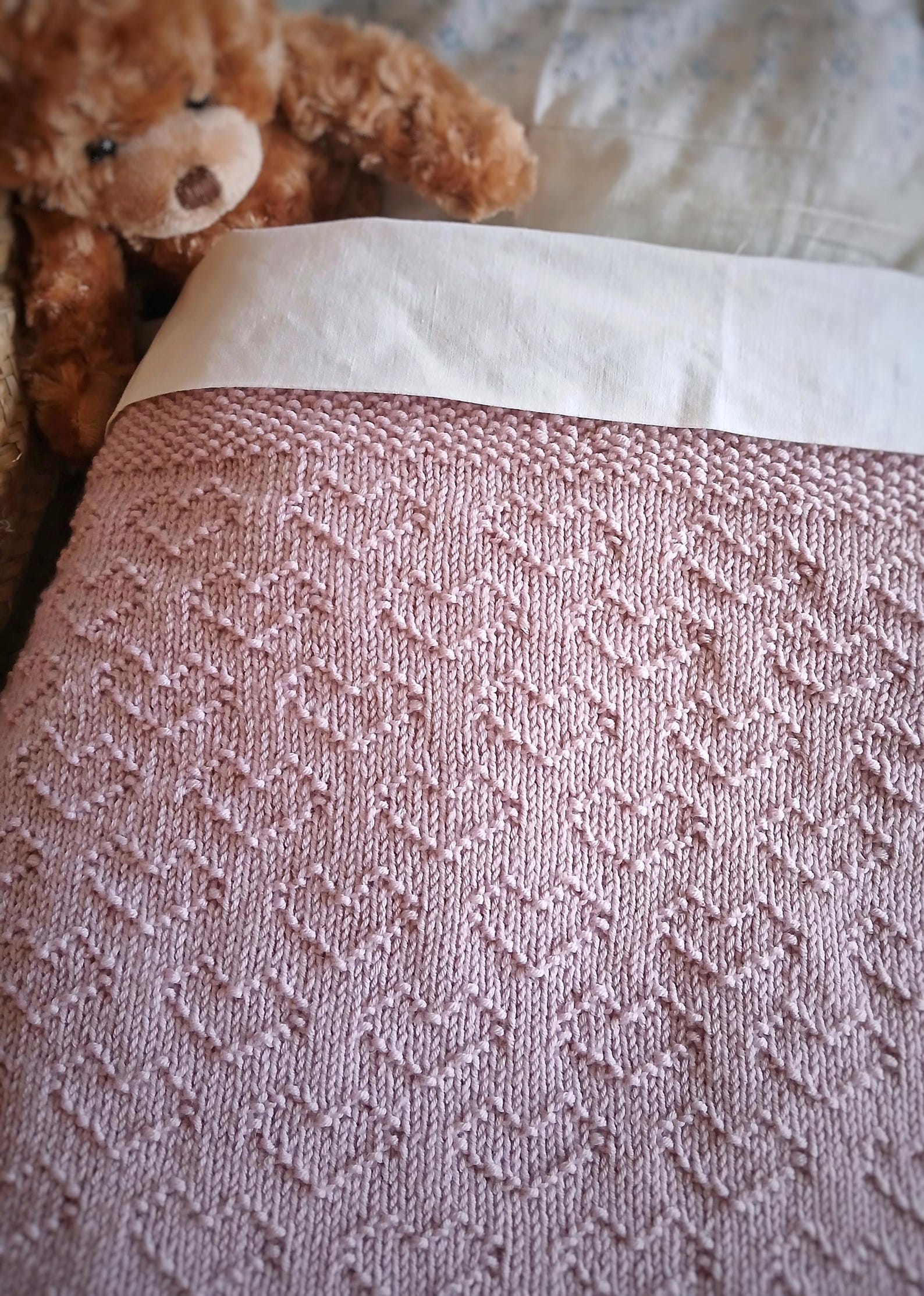 Knitting Pattern Baby Blanket, Heart Baby Blanket Knitting Pattern ...