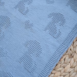 Knitting pattern baby blanket, dog motif pattern, easy knit, blanket with dogs, pram blanket, blanket with puppy, animal motif blanket