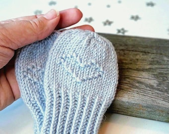 Knitting pattern baby mittens, easy knit, straight needles, beginner friendly knit, thumbless mitts, babyshower gift, DK, newborn knitting