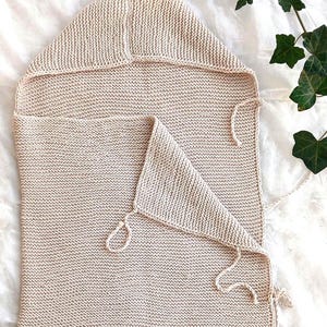 Knitting pattern baby sleep sack, baby sleeping bag, fringes, knitted bunting bag, baby cocoon, easy knitting, baby blanket pattern, newborn