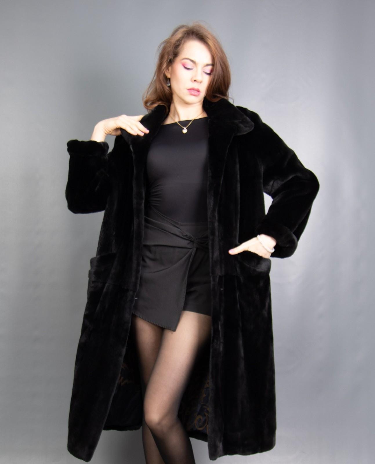 Christian dior mink coat - Etsy 日本