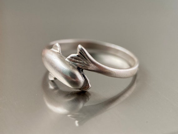 Dolphin vintage sterling silver ring size 6 3/4, … - image 7